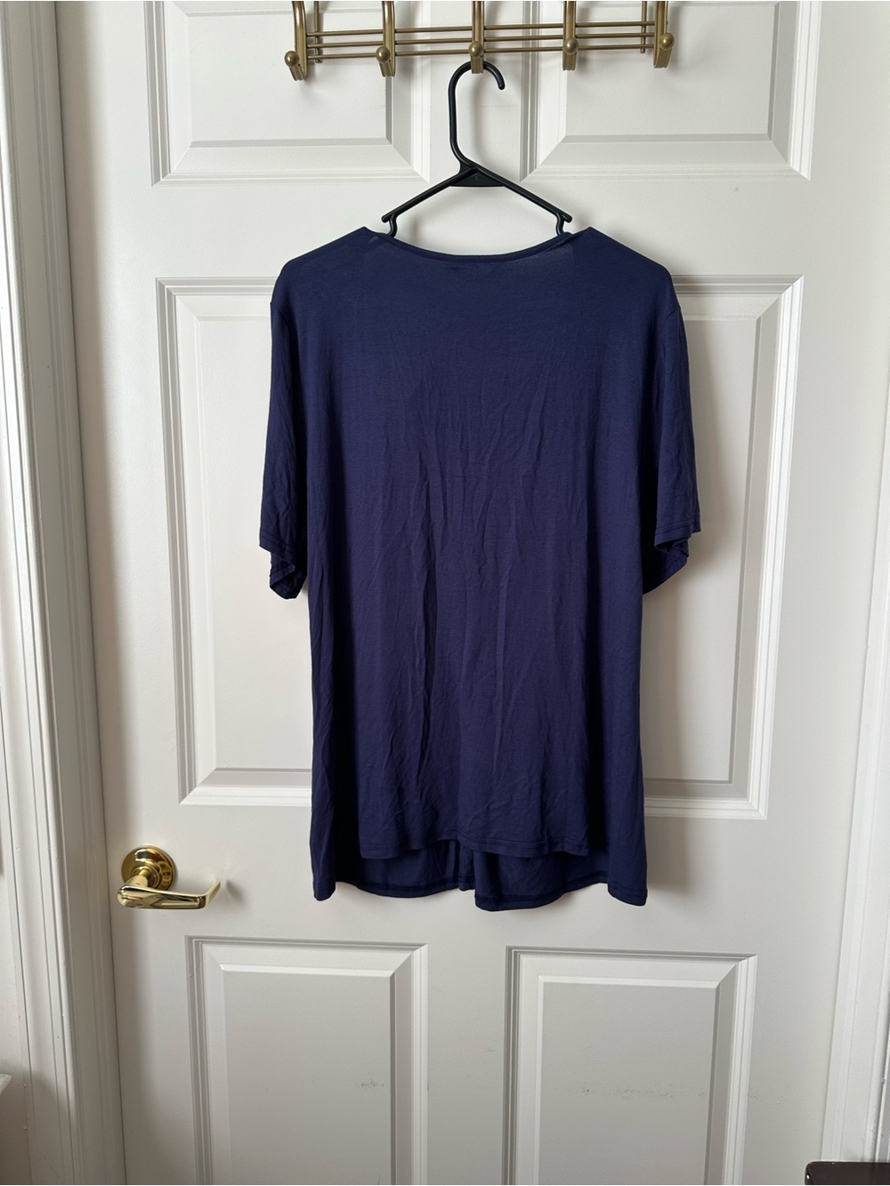 Bloomchic Navy Blue Supersoft Ruched V-Neck T-Shirt Size 14/16 - Picture 2 of 7